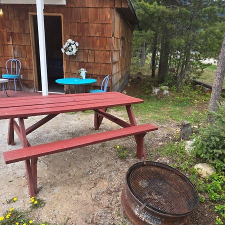 Blue River Cabins & Campgrounds Екстериор снимка