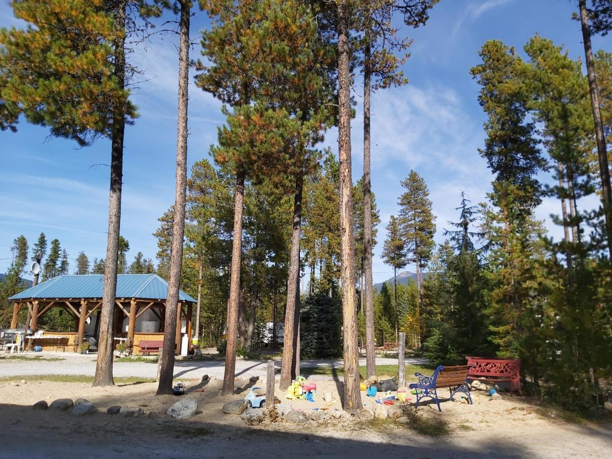 Blue River Cabins & Campgrounds Екстериор снимка