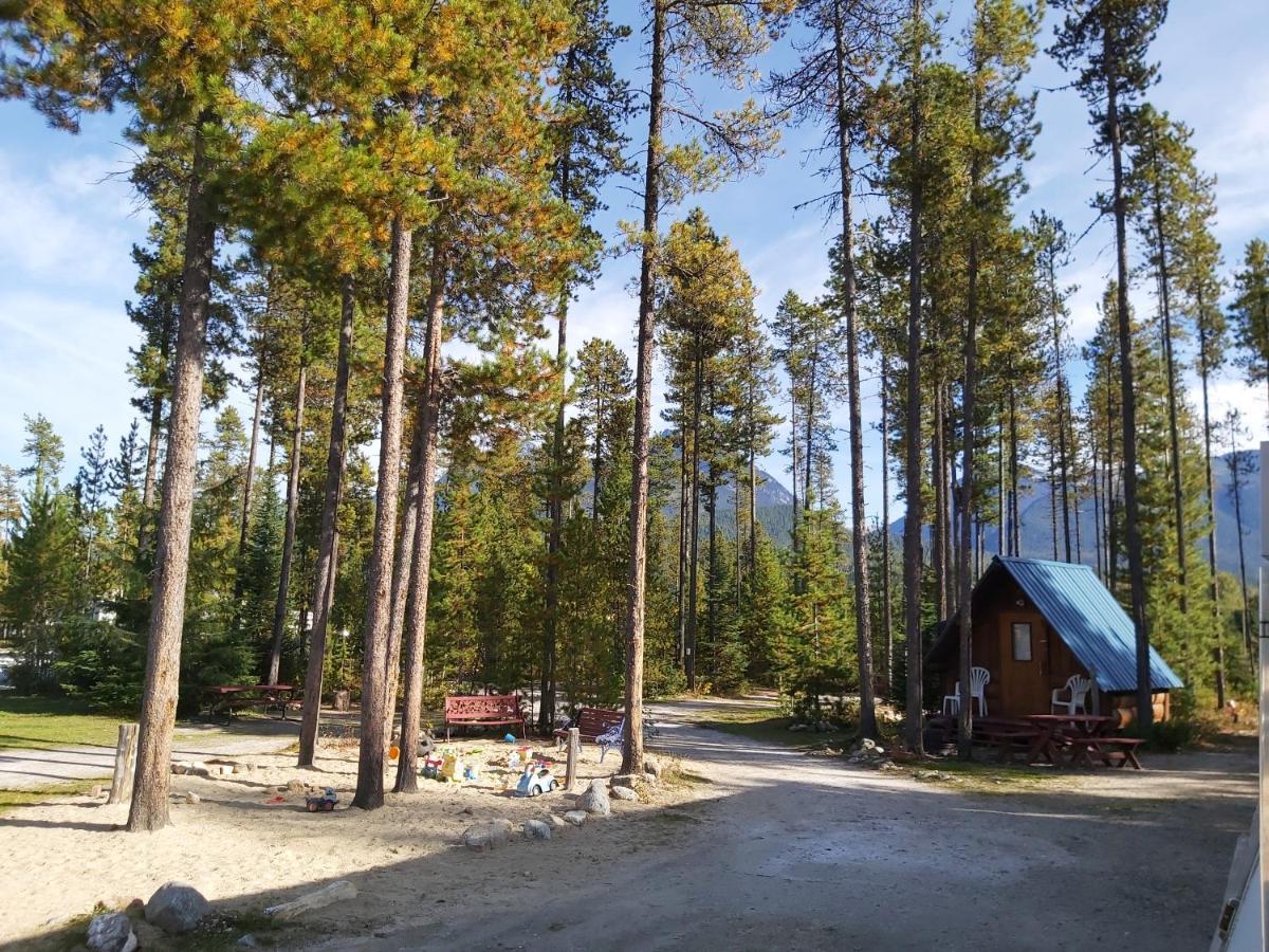 Blue River Cabins & Campgrounds Екстериор снимка
