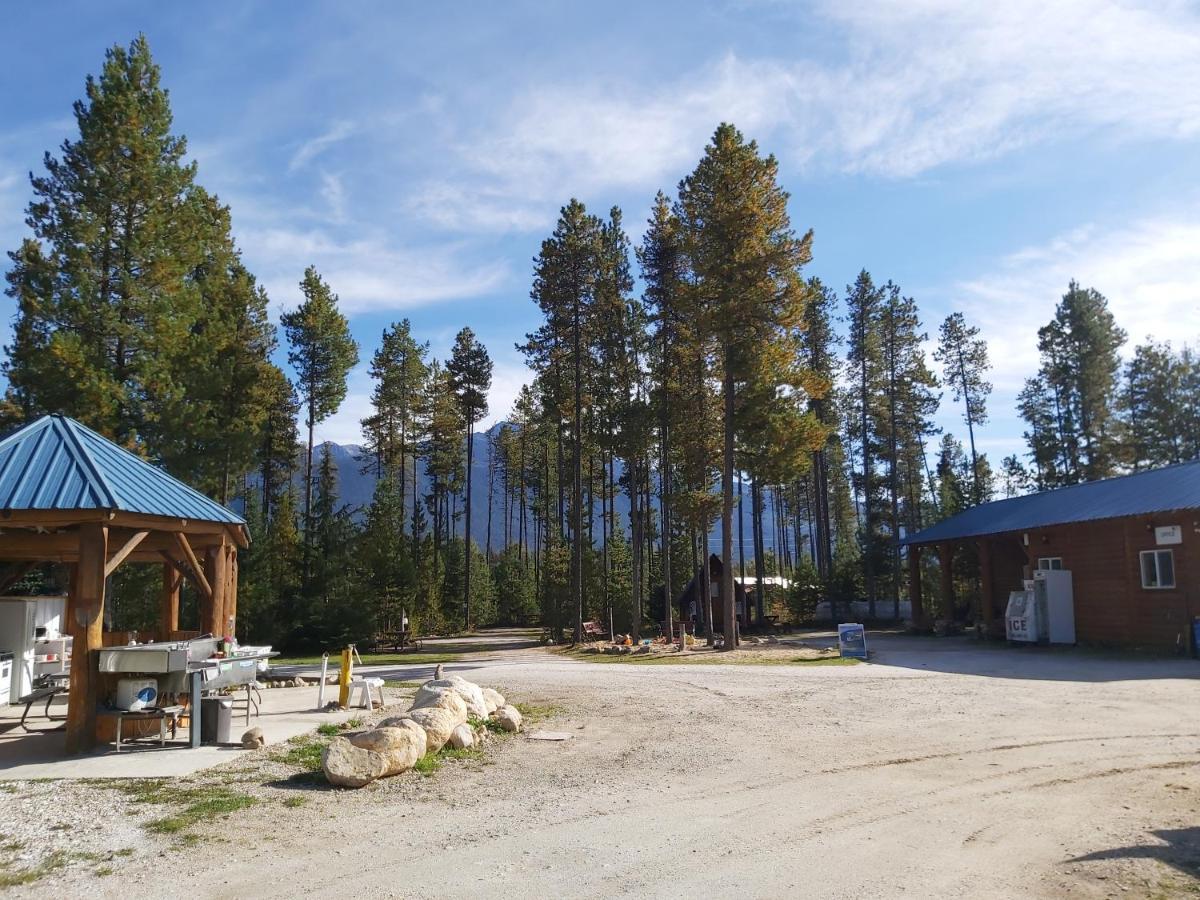 Blue River Cabins & Campgrounds Екстериор снимка