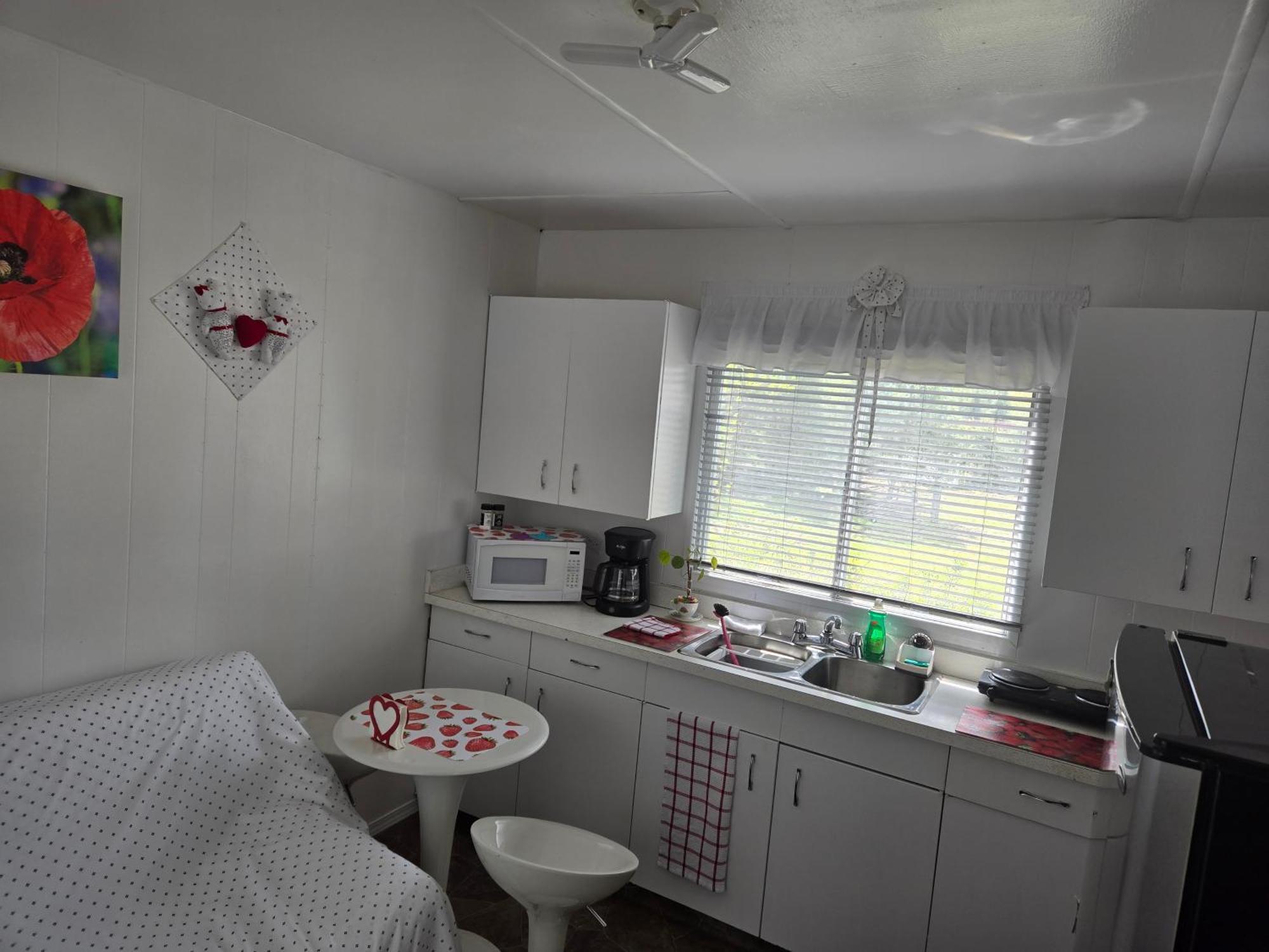 Blue River Cabins & Campgrounds Екстериор снимка