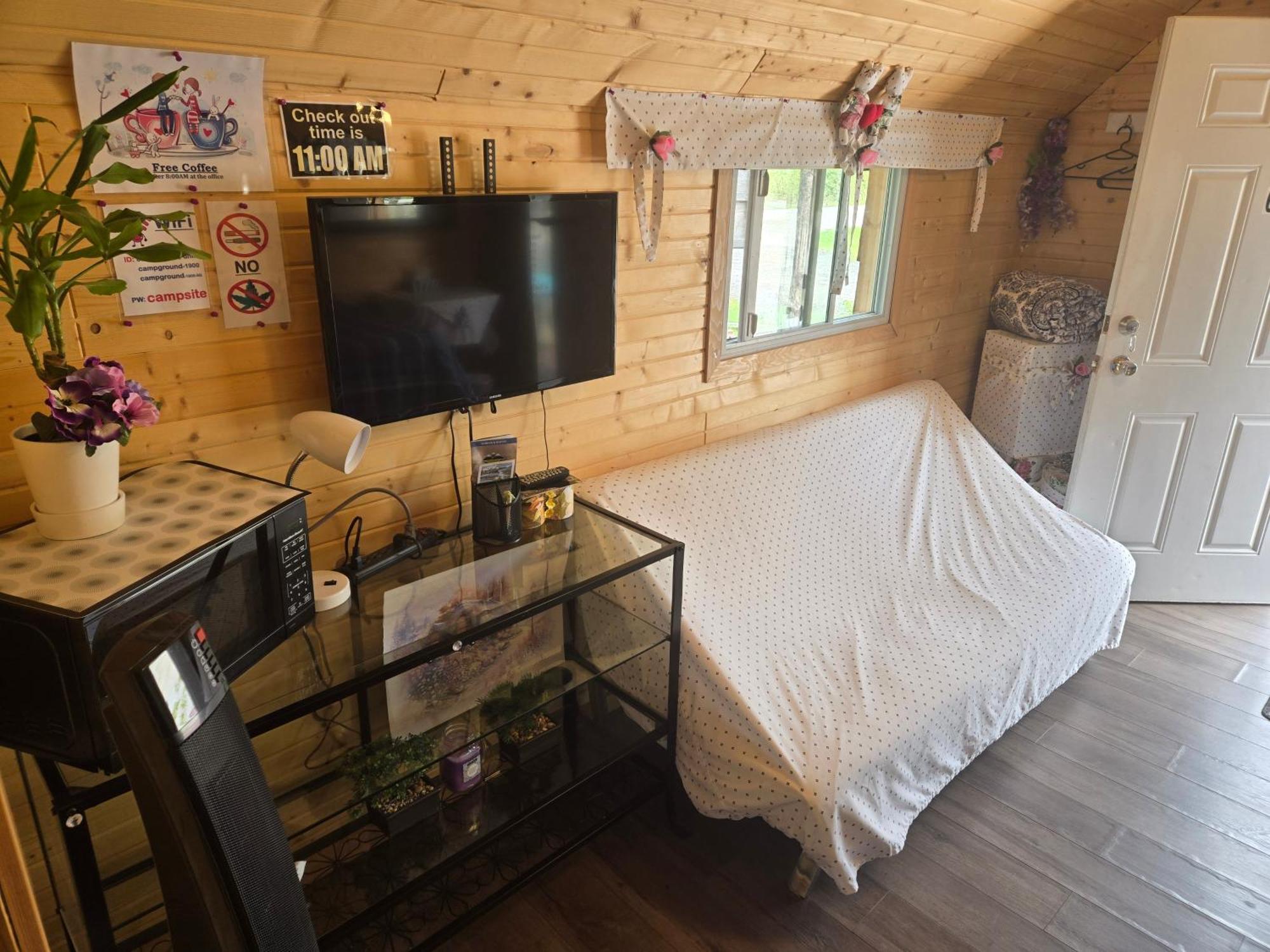 Blue River Cabins & Campgrounds Екстериор снимка